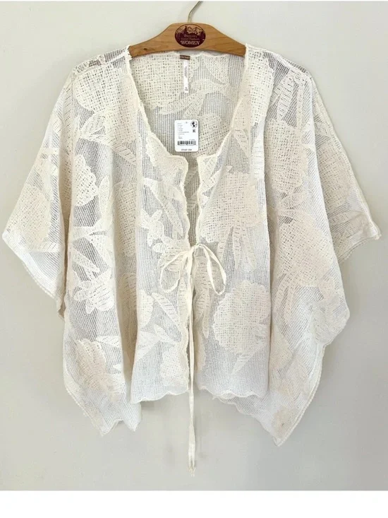 Free People Willow Floral Appliqué Detail Tie Front Cape Top NWT One Size - Picture 12 of 16